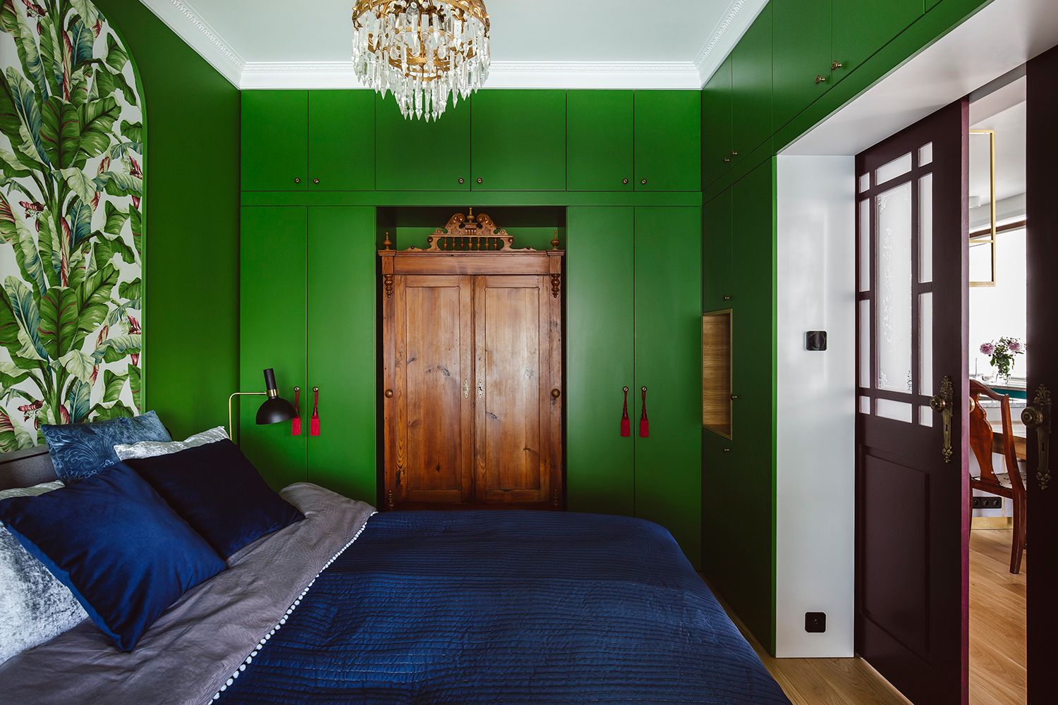 Green boho apartment